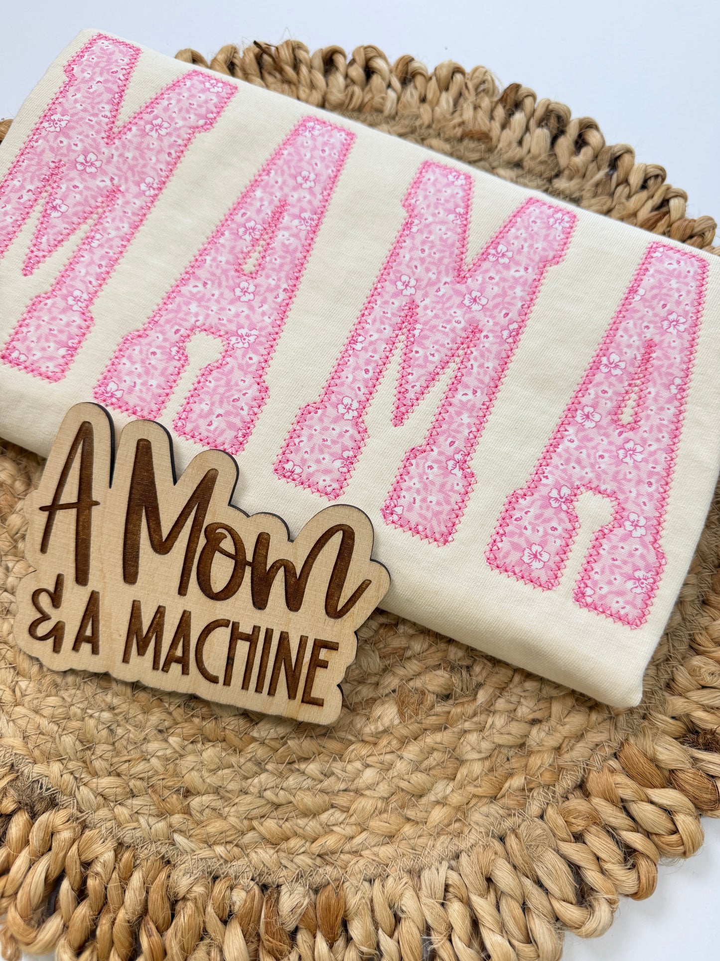 MAMA APPLIQUE SHIRT