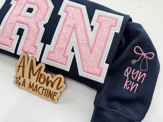 RN APPLIQUE SWEATSHIRT