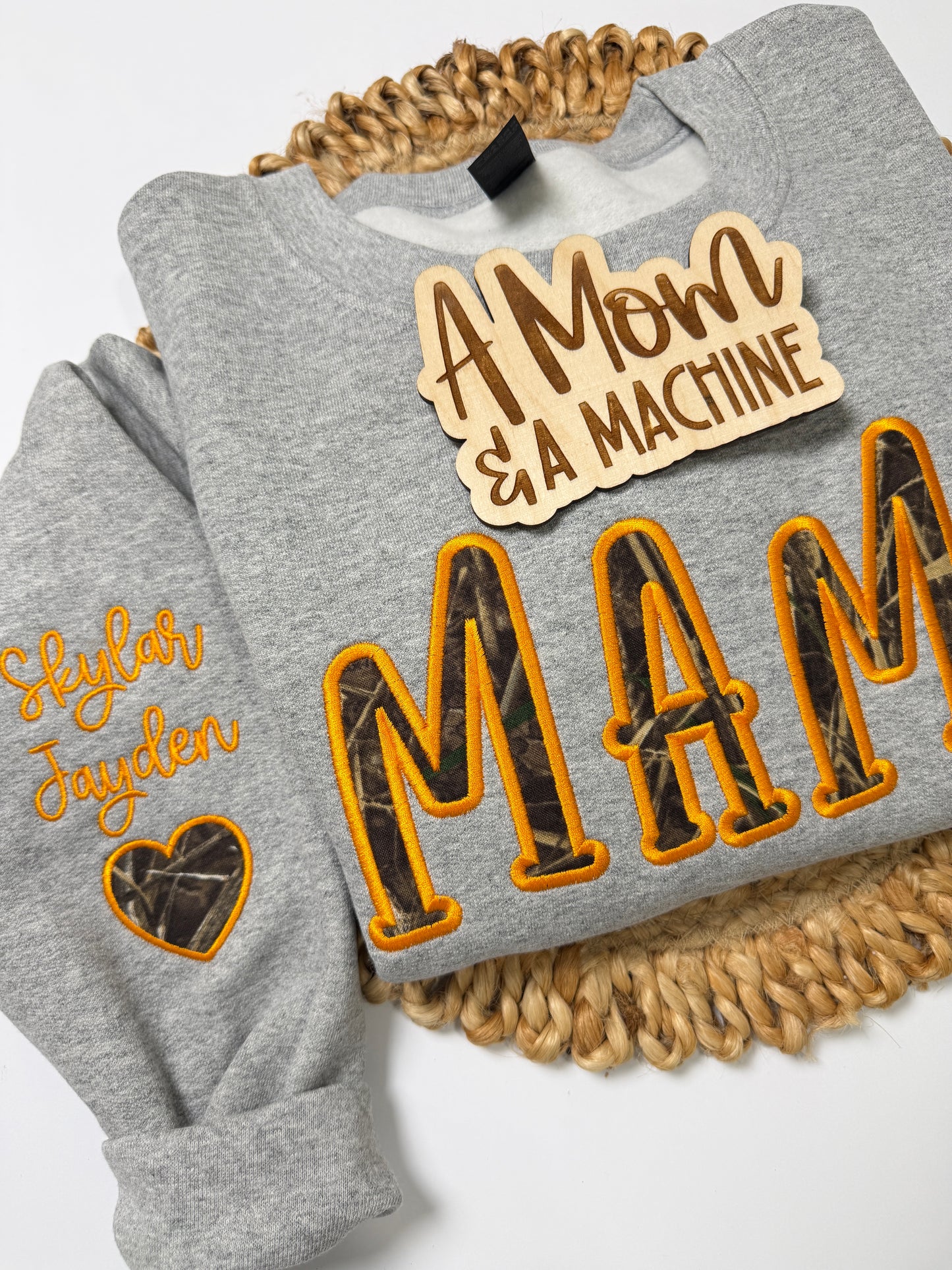 Cute Mama Appliqué Sweatshirt