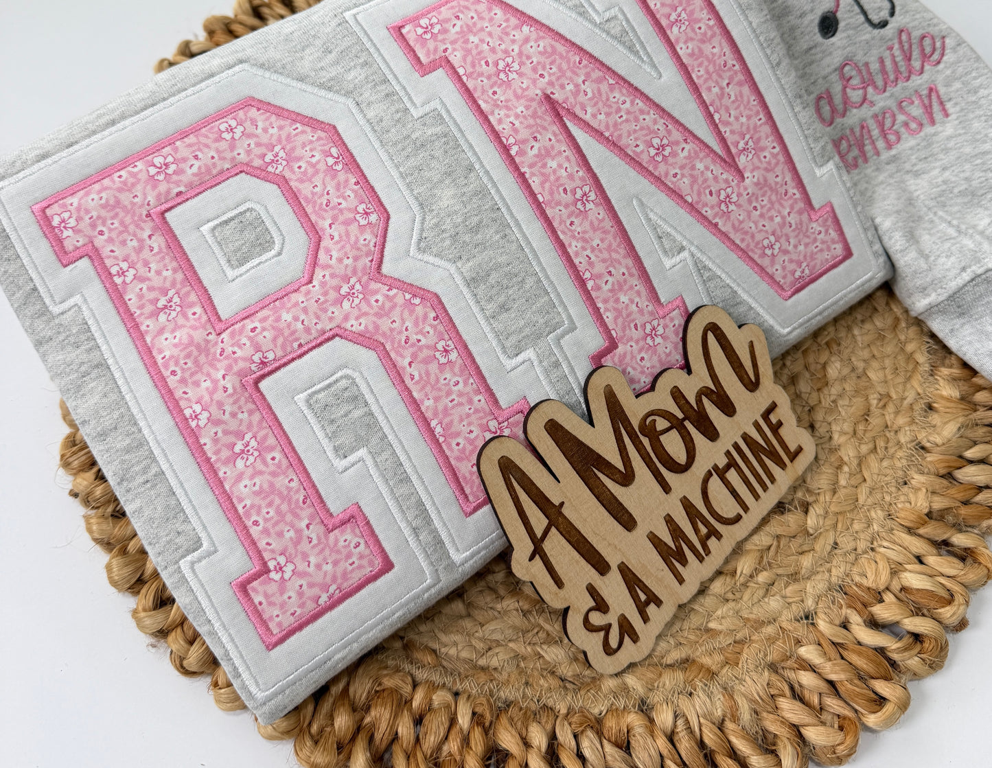 RN APPLIQUE SWEATSHIRT